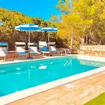 Domus Cristianae Exclusive Pool Sea View Nuragheddu