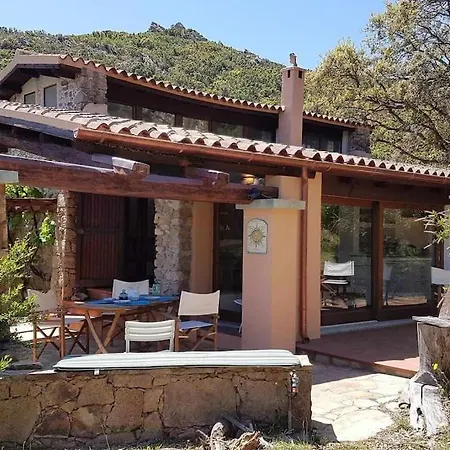 Domus Cristianae Exclusive Pool Sea View * Nuragheddu
